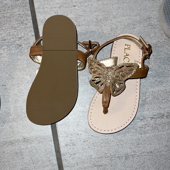 Toddler sandals - Picture 2 of 3